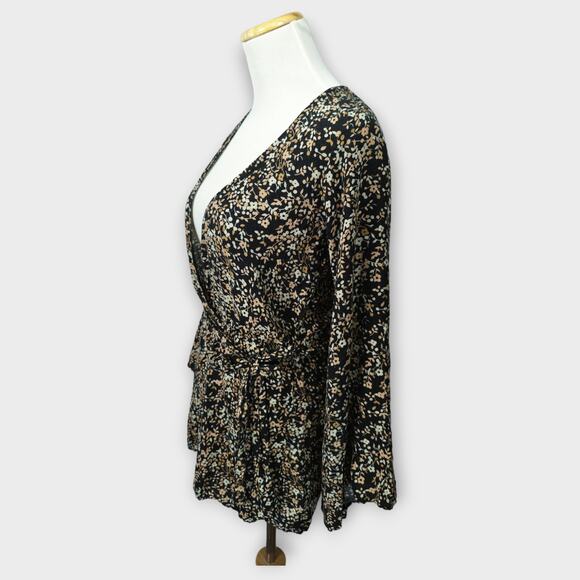 Womens Free People Deep V Front Tie Sash Black Flowered Romper Size XS - Picture 2 of 9